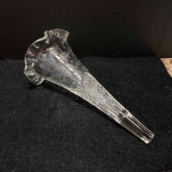 Vintage Automobile Limousine Glass Bud Vase - Picture 11 of 13